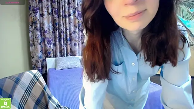 Graceful Lady online show from April 7, 9:33 am