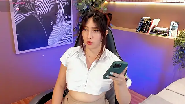 Skyyle  online show from April 1, 1:41 pm