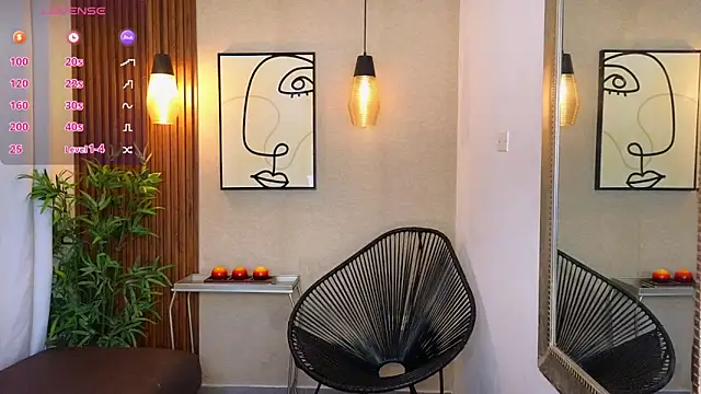 Lia Mar  online show from November 20, 7:15 pm