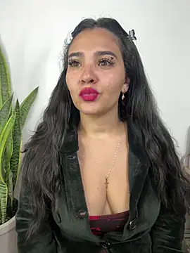 meli  brown online show from April 5, 8:02 am