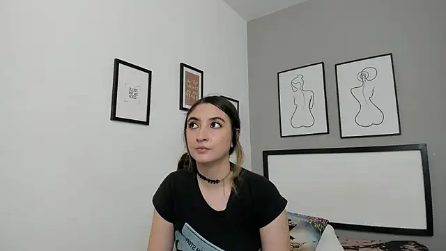 Alice Dickinssonn online show from February 28, 9:03 pm