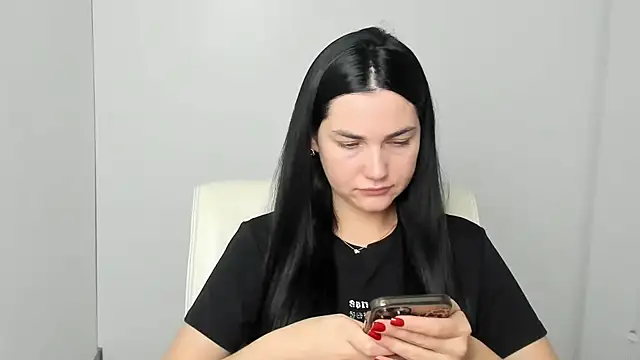 Lune Moon online show from September 12, 6:14 am