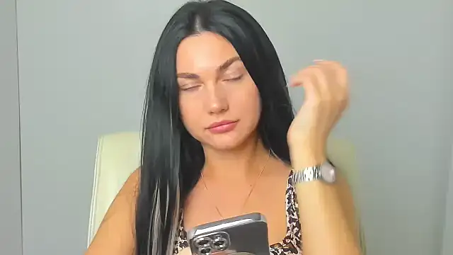 Lune Moon online show from November 29, 12:42 pm