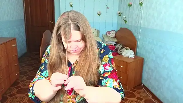 Audrey Aura online show from November 3, 6:17 am