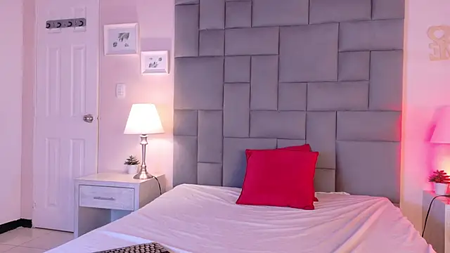 KITY HILL online show from September 23, 5:05 am