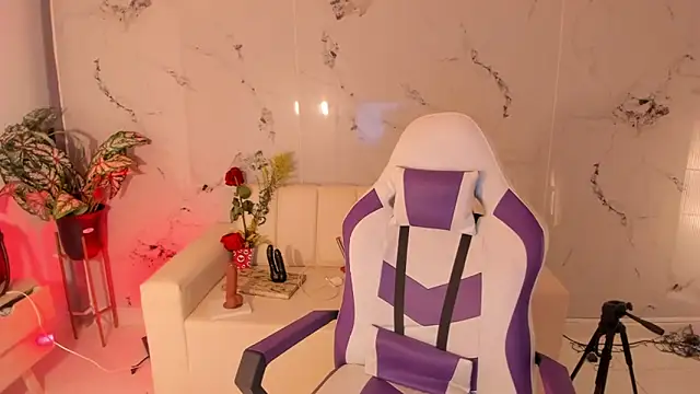 scarlett enjoy1 online show from September 22, 5:33 pm