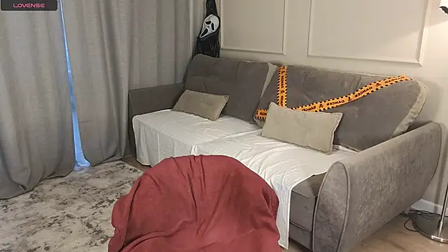 cutienaughtygirl online show from November 4, 8:41 am