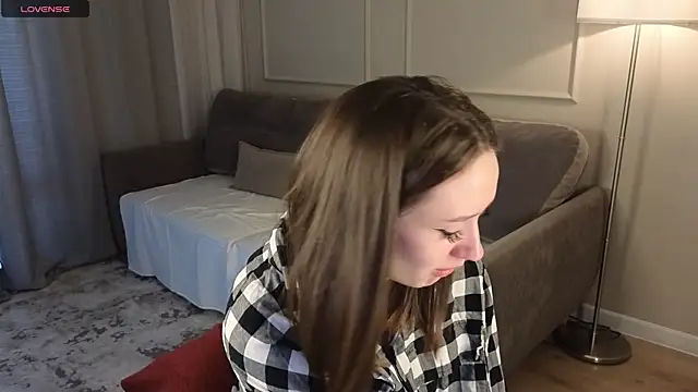 cutienaughtygirl online show from September 19, 8:24 am