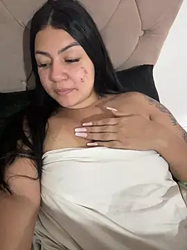 julianamascarada online show from September 19, 5:34 pm