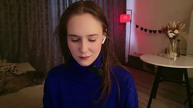 LucyRose3 online show from February 20, 6:26 am