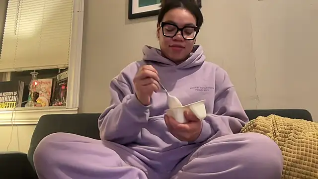 zahrabliss online show from December 21, 3:22 am