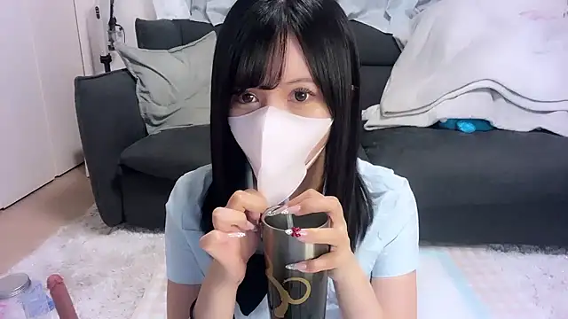 moemilk online show from September 27, 2:02 pm