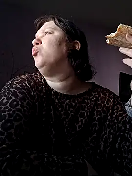 Feuchtekitty92xh online show from April 15, 6:47 am