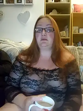 Luscious-LucyXX online show from May 3, 8:01 pm