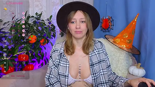 evashiny  online show from October 29, 3:55 am