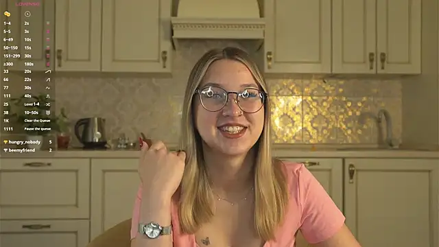 DarelleFaux online show from September 14, 3:15 am