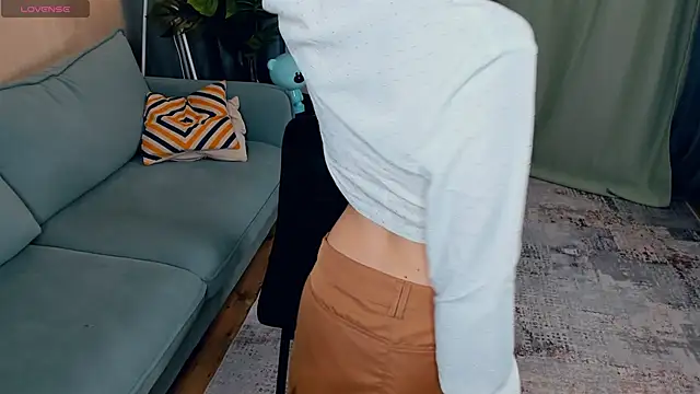 EdlinGathright online show from September 28, 5:03 am