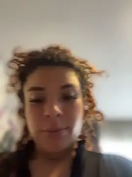 haally-mll online show from April 14, 6:41 pm