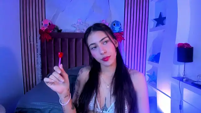 ValkaGrecco online show from December 18, 3:11 am