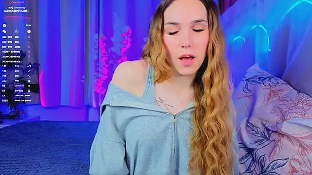 -CindyLou online show from October 11, 8:55 pm