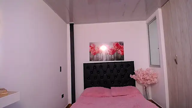 pinky f00x online show from February 12, 7:59 pm