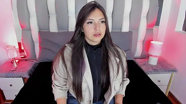 Adaara Rey online show from October 3, 8:58 pm