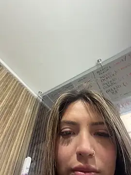 Adaara Rey online show from February 28, 8:52 pm