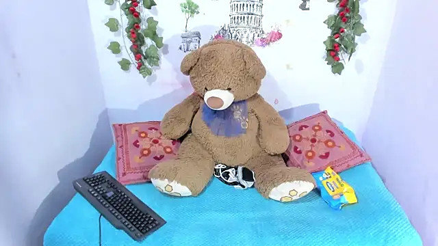 NataliaAndJulliam online show from October 11, 7:57 am