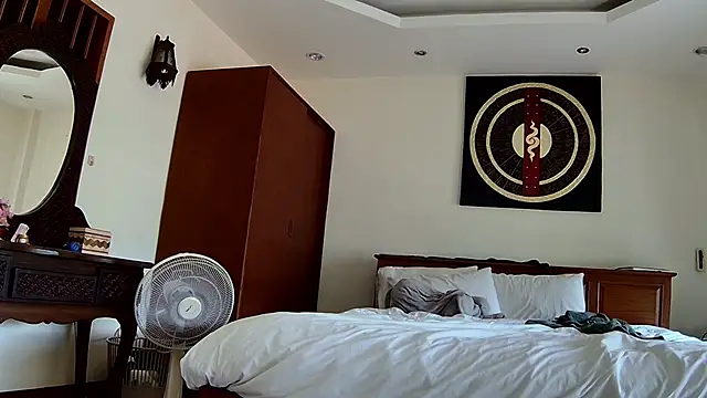 Fate Fletcher online show from October 15, 8:17 am