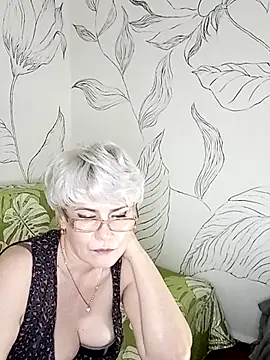 Catty Lady online show from September 26, 5:32 pm