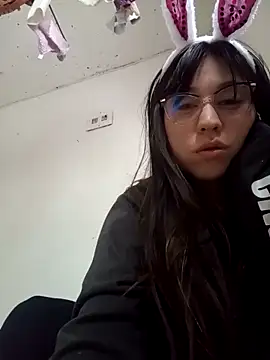 lareinalareinadelanal online show from October 31, 12:42 pm