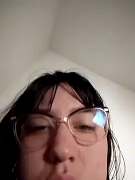 lareinalareinadelanal online show from January 10, 1:27 pm