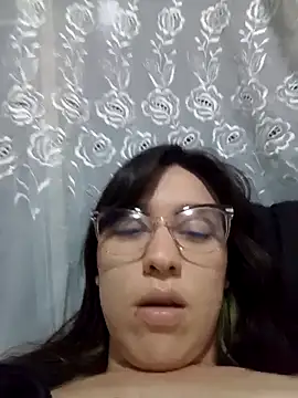 lareinalareinadelanal online show from November 7, 12:05 am