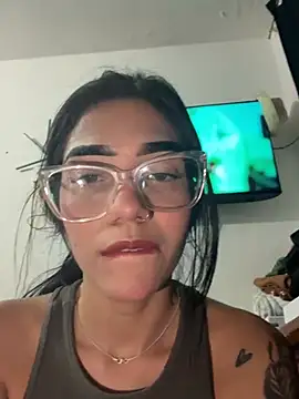 ElaRose 12 online show from April 19, 8:22 pm