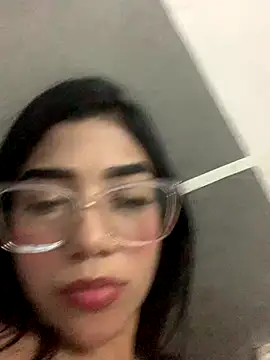 ElaRose 12 online show from November 6, 7:31 pm