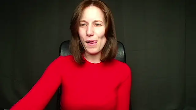 Kelly Kisss online show from January 19, 2:35 pm