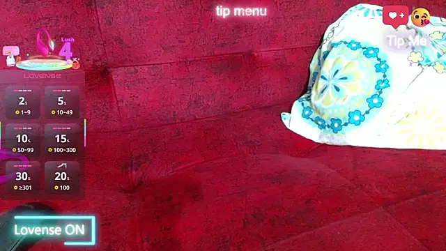 naomi powel online show from December 1, 2:53 pm