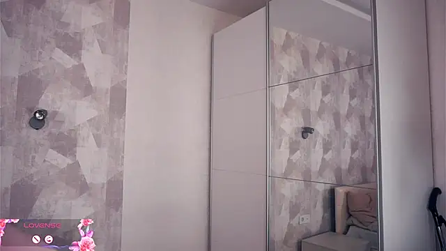 SilverGalen online show from November 28, 7:33 am