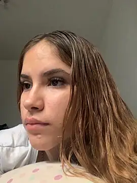 MiiluRosse online show from November 14, 6:08 pm