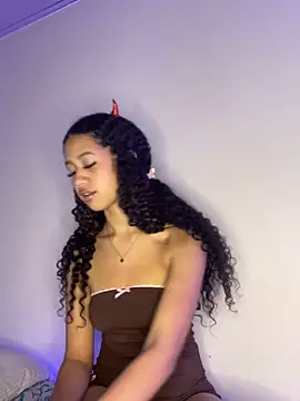 jadee8 online show from October 5, 1:32 am