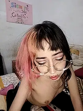 YukiRam online show from December 3, 3:31 am