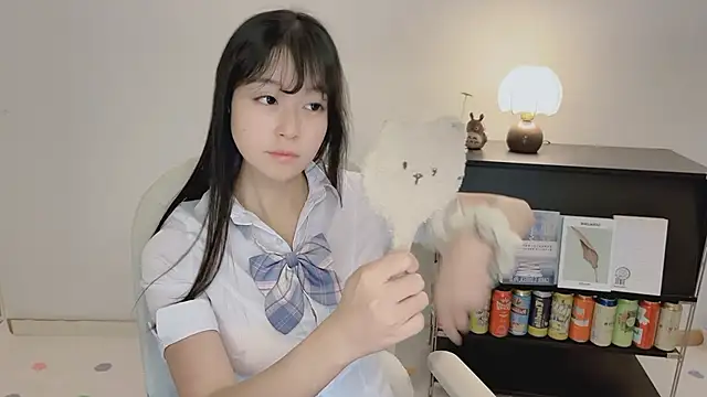 Onechestnut online show from June 2, 8:59 am