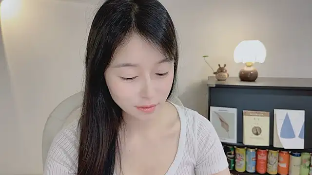 Onechestnut online show from April 10, 6:30 am