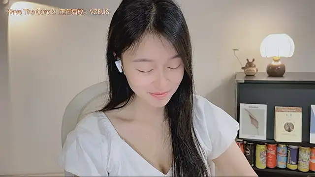 Onechestnut online show from April 19, 5:07 am