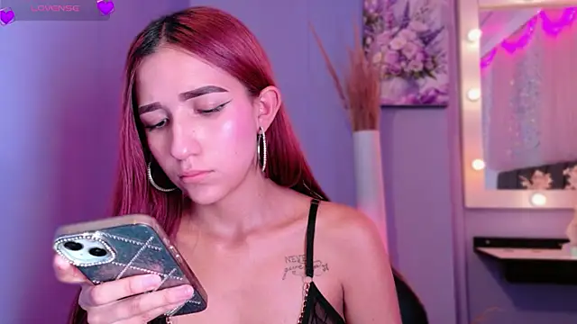 NataliaPrada s online show from December 4, 5:35 pm