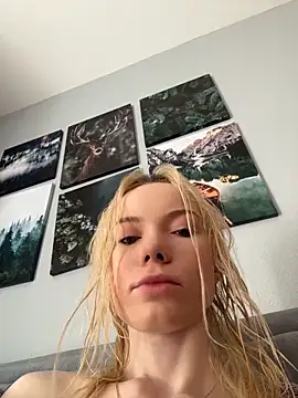AliceFrost online show from May 11, 9:11 am