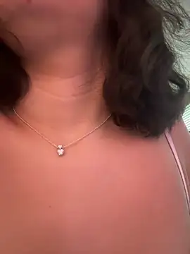 babykalirose online show from April 13, 12:28 pm