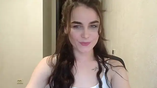 Silviaa a online show from February 5, 10:13 pm