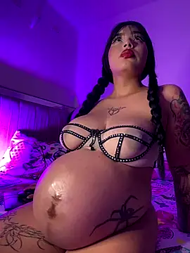 lucialauper  online show from December 13, 11:43 pm