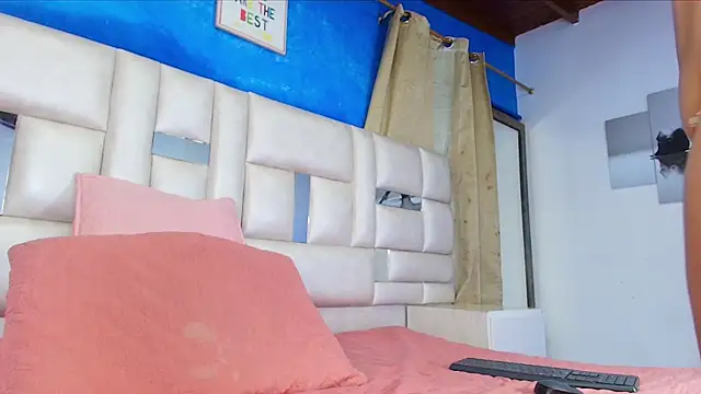 emmacurvy online show from September 13, 3:36 am